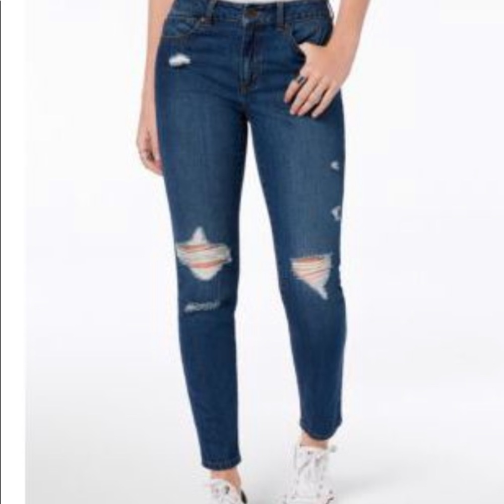 REWASH JUNIORS' VINTAGE  CLASSIC-RISE RIPPED JEANS